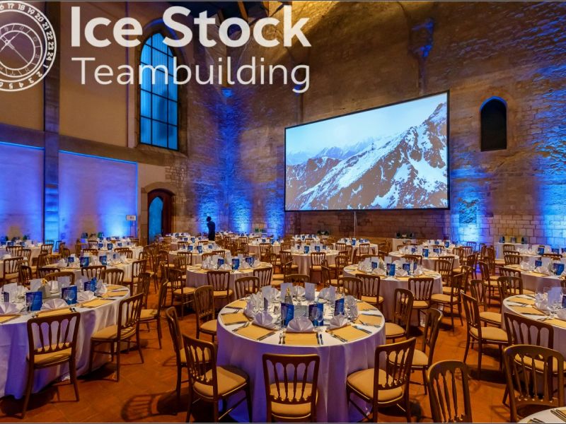 Gala večeře v exkluzivně pronajaté historické lokalitě