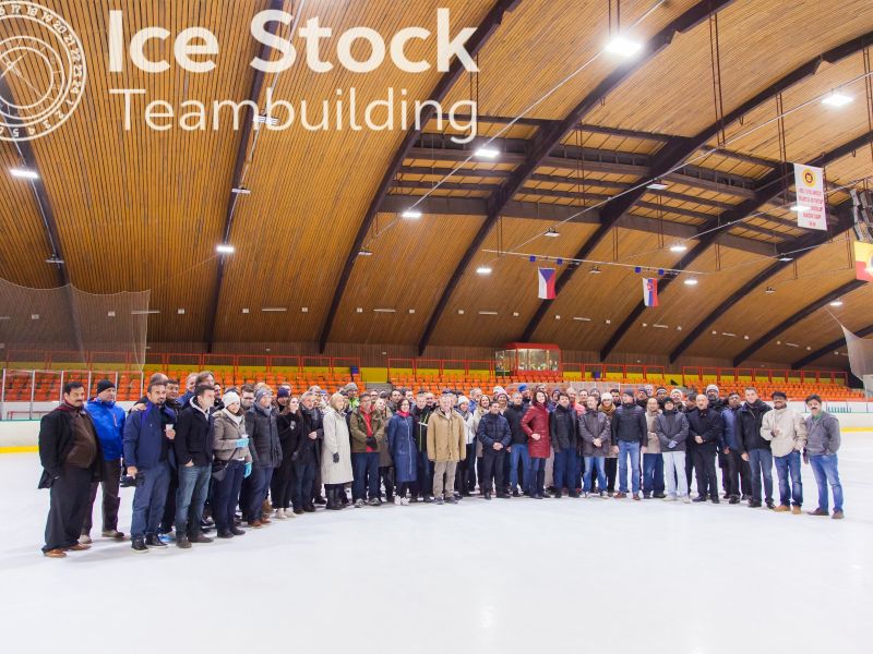 Ice Stock Teambuilding - skupinové foto na konci hry